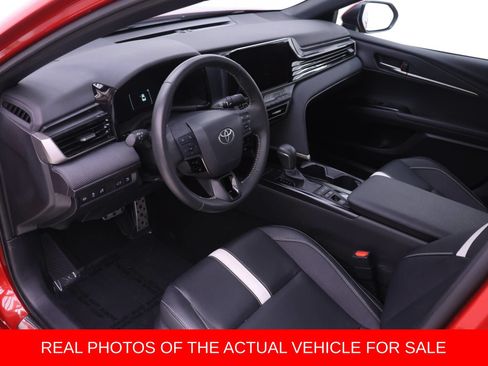 Used 2025 Toyota Camry SE w/ Convenience Package AWD/4WD image 3