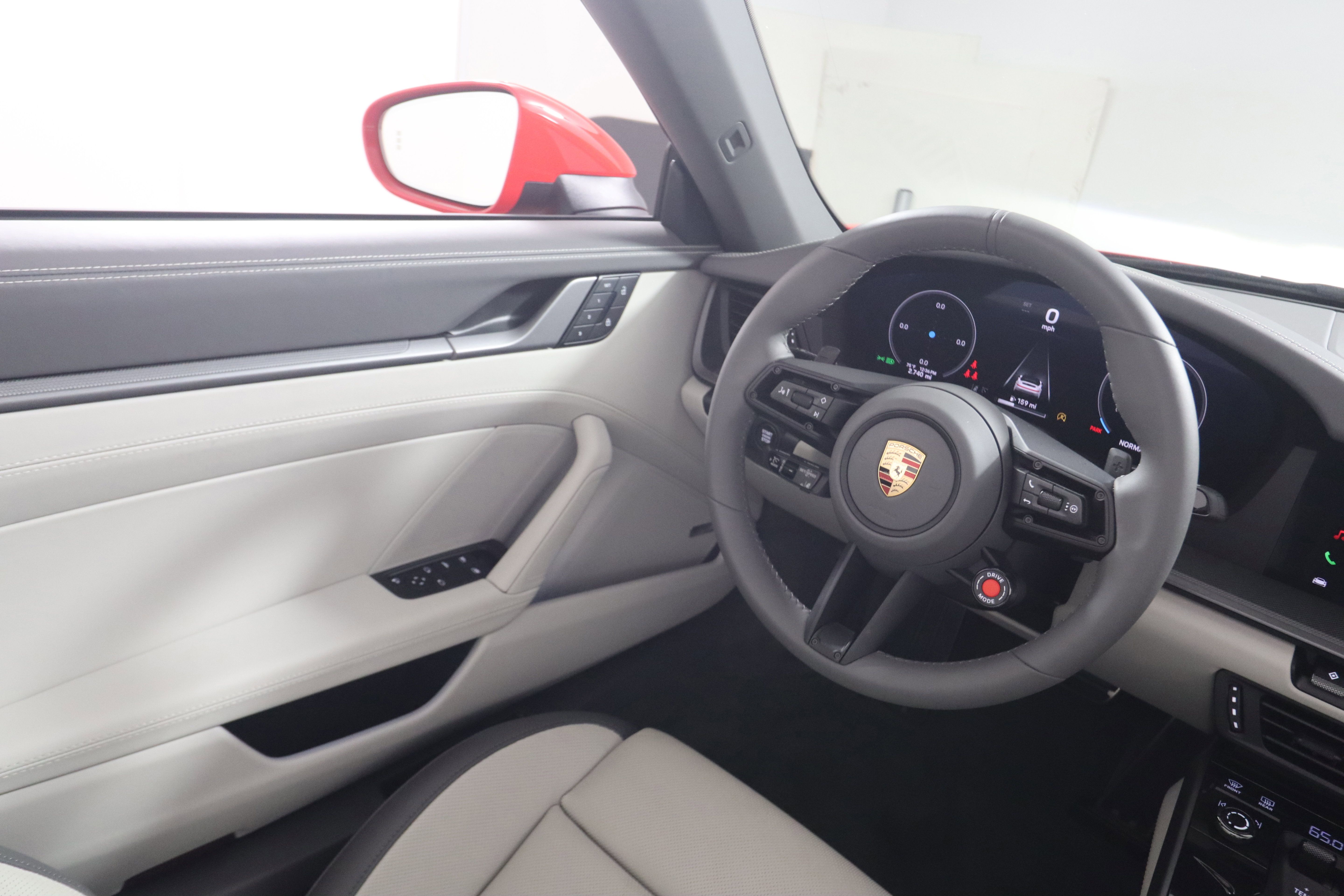 Certified 2026 Porsche 911 Carrera RWD image 12