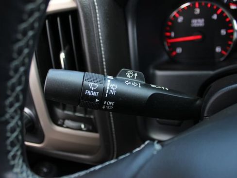 Used 2016 GMC Sierra 1500 Denali AWD/4WD image 9