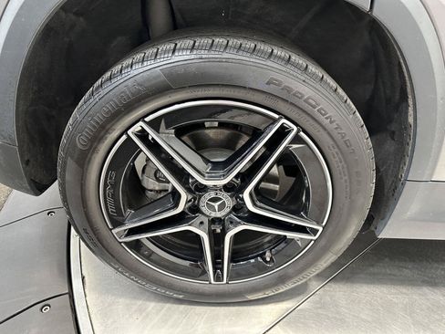 Used 2022 Mercedes-Benz GLA 250 4MATIC image 11