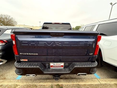 Used 2022 Chevrolet Silverado 1500 LT Trail Boss image 7