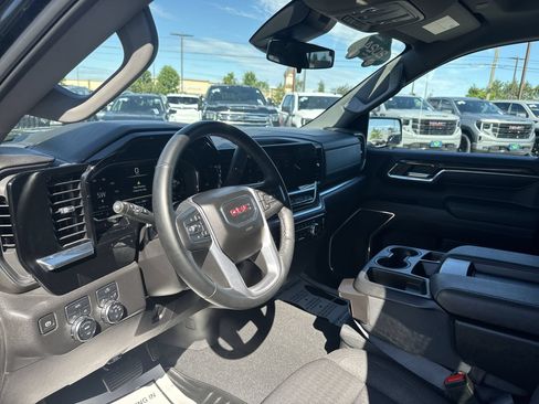 Certified 2024 GMC Sierra 1500 Elevation AWD/4WD image 10