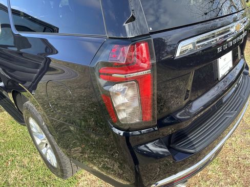 Used 2023 Chevrolet Suburban Premier image 11