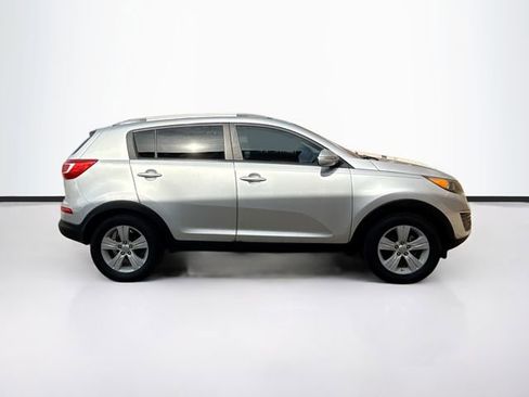 Used 2011 Kia Sportage LX w/ Navigation Pkg image 5