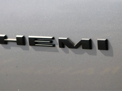 Used 2021 Dodge Durango R/T w/ Technology Group AWD/4WD image 8