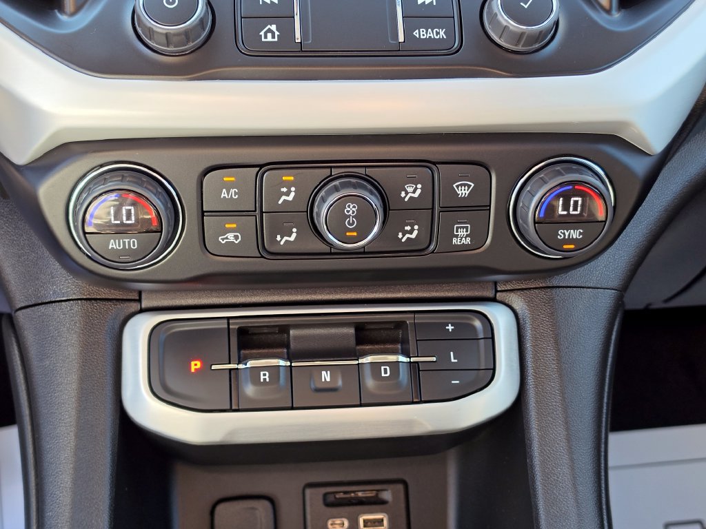 Used 2023 GMC Acadia SLT AWD/4WD image 25