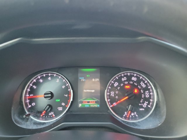Used 2021 Toyota RAV4 LE FWD image 17