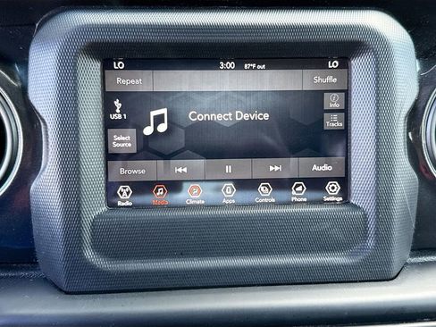 Used 2021 Jeep Wrangler Unlimited Sport AWD/4WD image 16