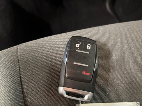 Used 2022 RAM 2500 Big Horn w/ Protection Group image 32