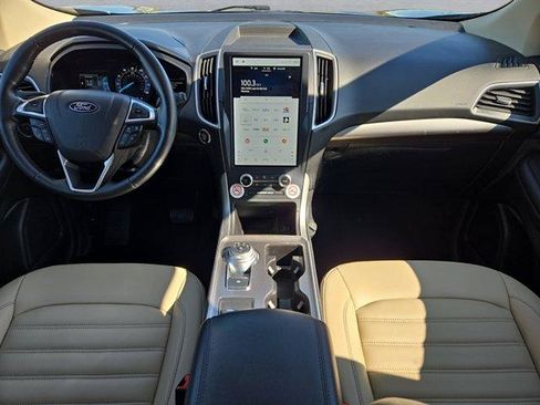 Certified 2023 Ford Edge SEL w/ Convenience Package AWD/4WD image 9
