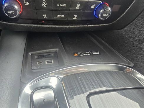 Used 2024 Buick Enclave Essence w/ Sound and Sites Package image 24