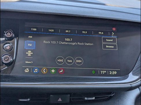 Used 2023 Buick Envision Essence image 13