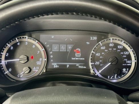 Used 2023 Toyota Highlander LE AWD/4WD image 14