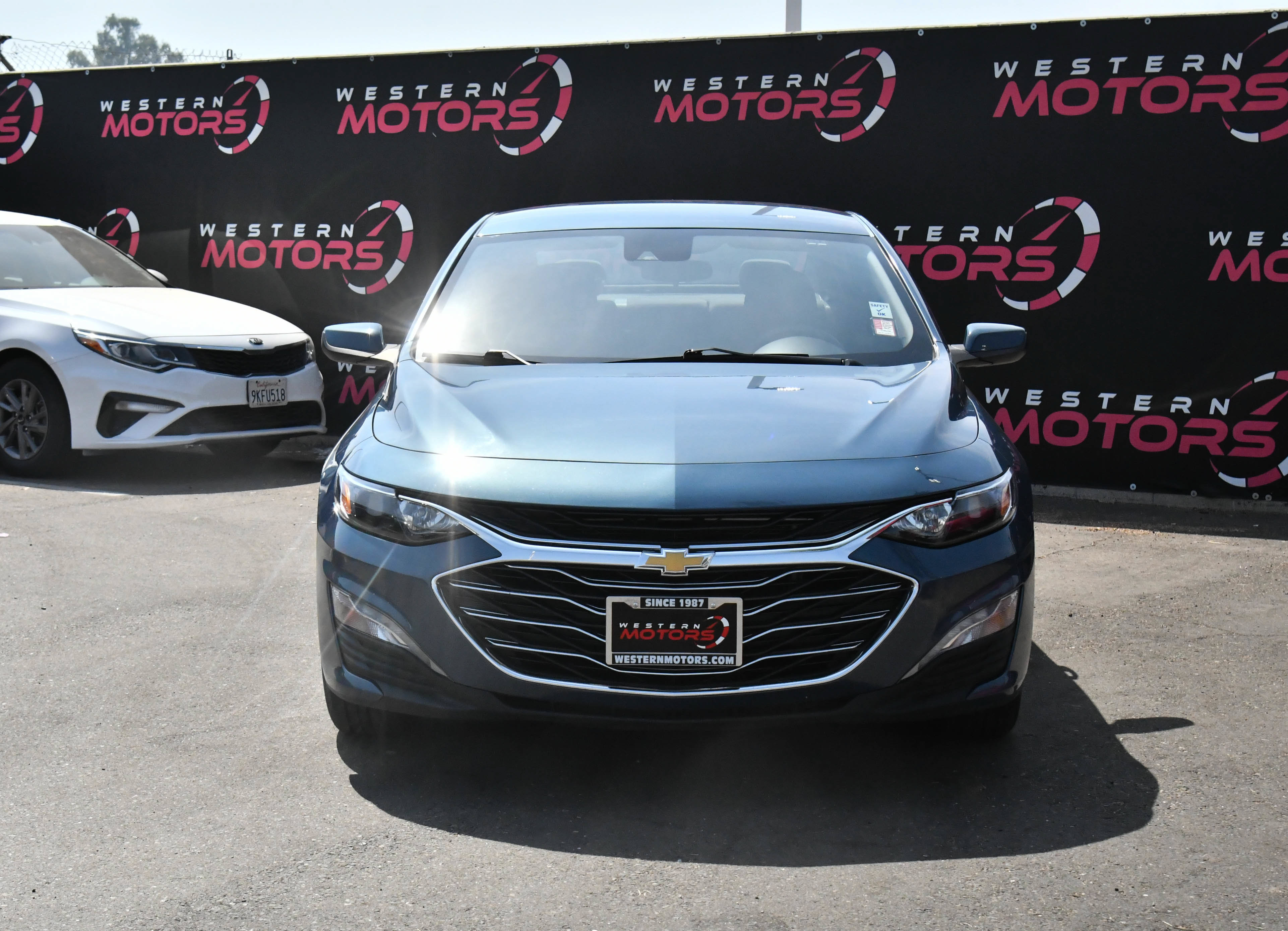 Used 2024 Chevrolet Malibu LT FWD image 2