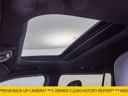 Used 2024 Jeep Grand Cherokee L Altitude AWD/4WD image 7