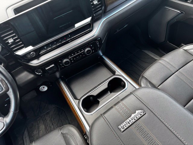 Used 2024 Chevrolet Silverado 3500 High Country w/ High Country Premium Package AWD/4WD image 18