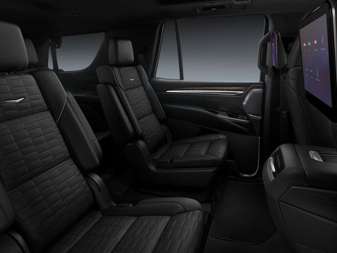 New 2025 Cadillac Escalade Sport Platinum w/ LPO, Floor Liner Package image 44