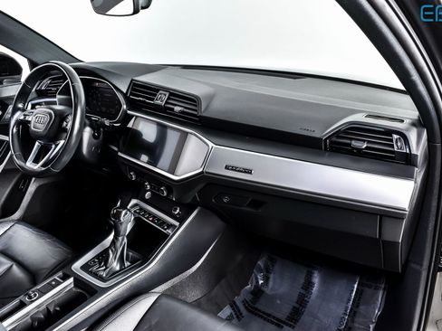 Used 2020 Audi Q3 2.0T Premium w/ Convenience Package image 26