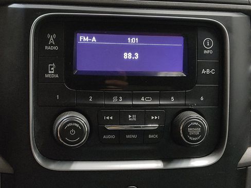 Used 2017 RAM 1500 Express AWD/4WD image 25