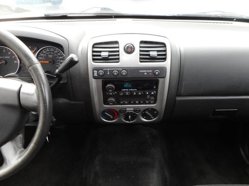 Used 2011 Chevrolet Colorado LT AWD/4WD image 21