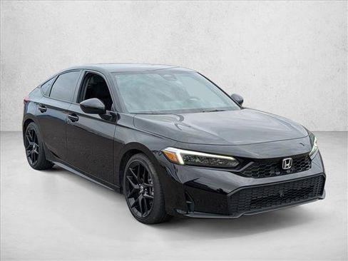 Used 2025 Honda Civic Sport image 3