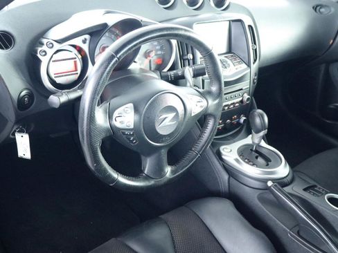 Used 2012 Nissan 370Z Touring w/ Sport Pkg RWD image 15