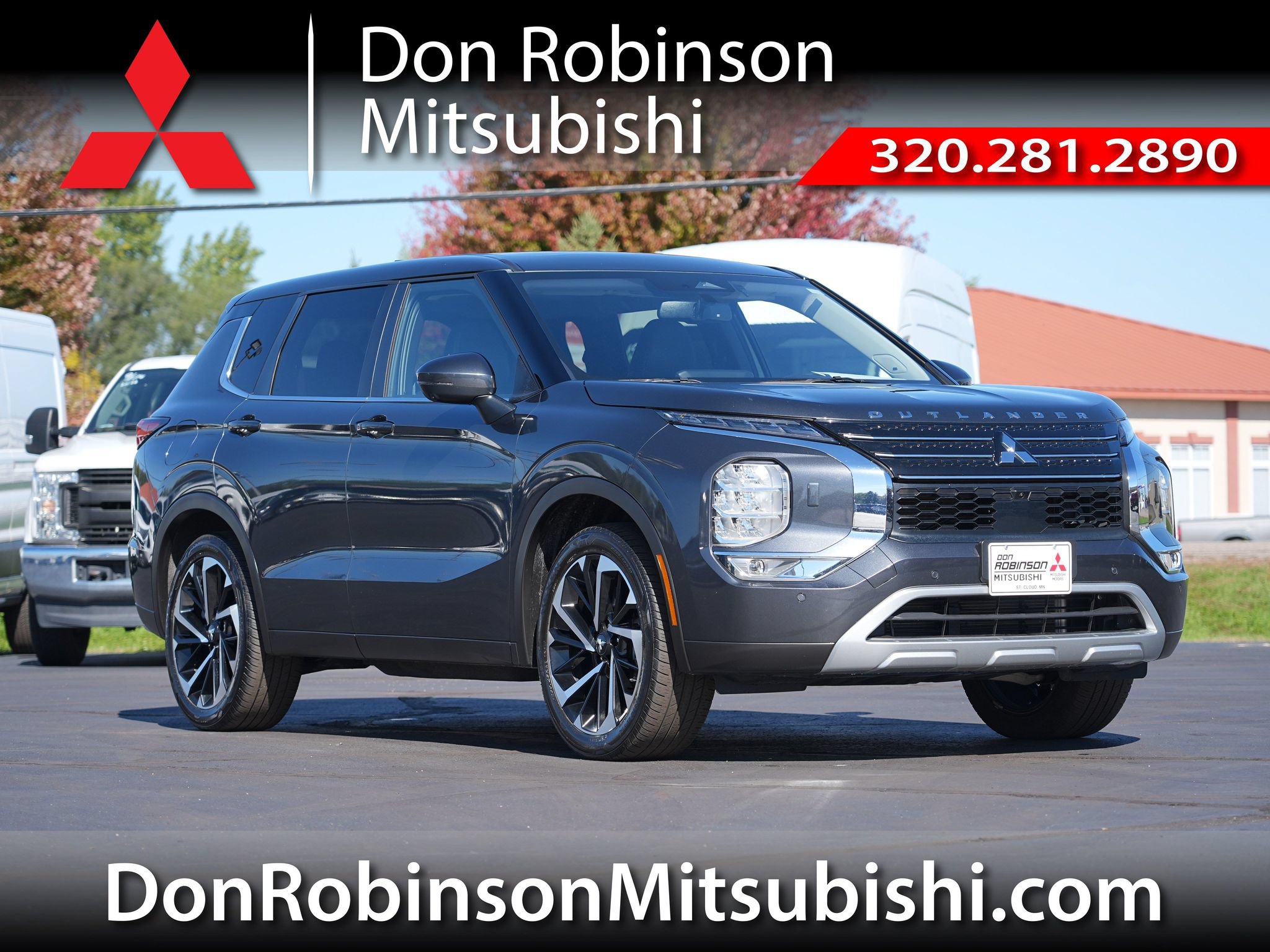 Used 2024 Mitsubishi Outlander SE AWD/4WD image 1