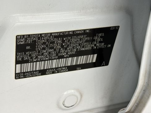 Used 2013 Toyota RAV4 XLE FWD image 27