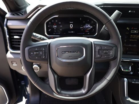 New 2026 GMC Sierra 2500 Denali Ultimate AWD/4WD image 13