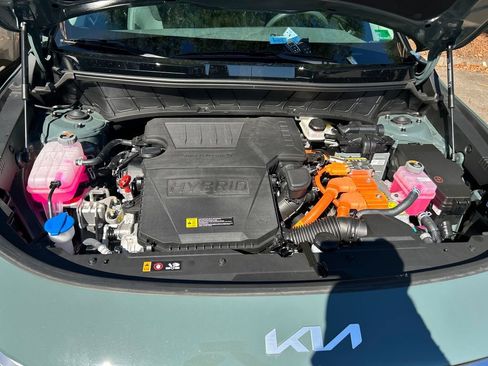 New 2025 Kia Niro EX Touring image 34