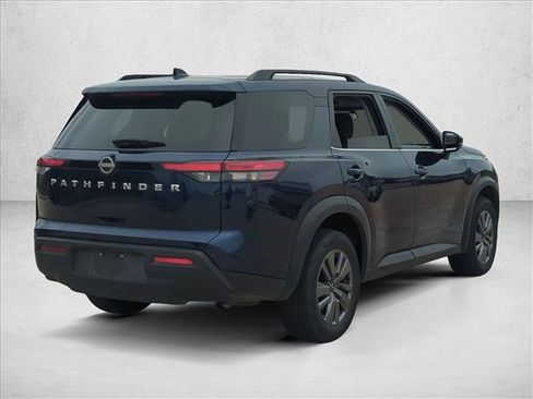 Used 2025 Nissan Pathfinder SV FWD image 5