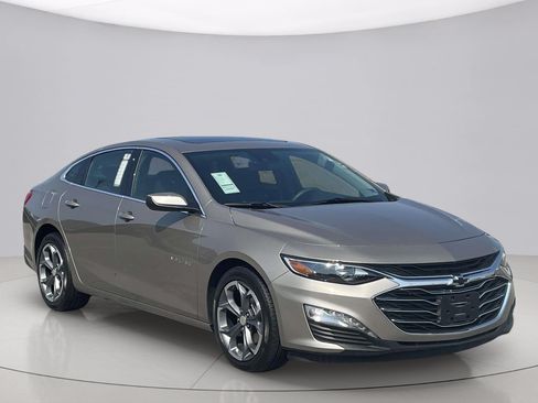 Used 2025 Chevrolet Malibu LT w/ LPO, Floor Liner Package FWD image 1