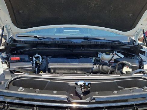 Used 2024 Chevrolet Suburban RST RWD image 29
