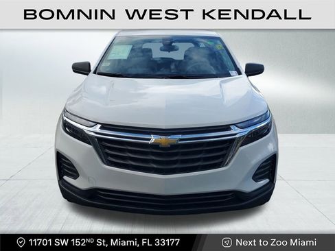 Used 2022 Chevrolet Equinox LS image 2