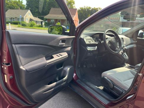 Used 2015 Honda CR-V LX image 10