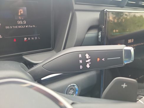 New 2027 GMC Terrain AT4 w/ Convenience Package III AWD/4WD image 22