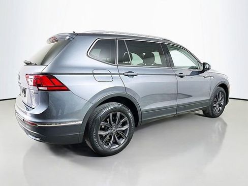 Used 2022 Volkswagen Tiguan SE AWD/4WD image 7