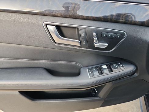 Used 2015 Mercedes-Benz E 350 Sedan image 22