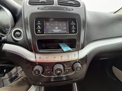 Used 2013 Dodge Journey SXT w/ Flexible Seating Group image 20