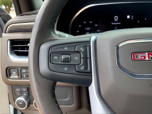 Used 2022 GMC Yukon SLT w/ SLT Premium Package AWD/4WD image 24