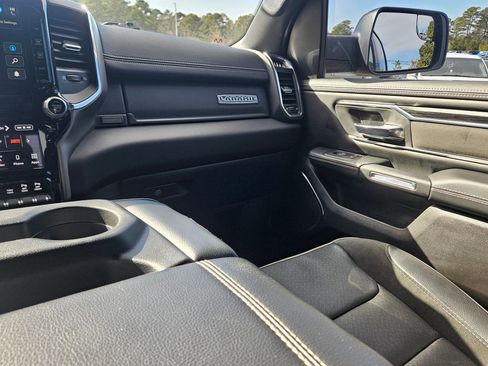 Used 2024 RAM 1500 Laramie image 11