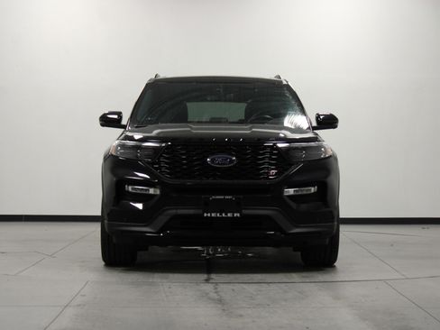 Used 2022 Ford Explorer ST w/ Equipment Group 401A image 9