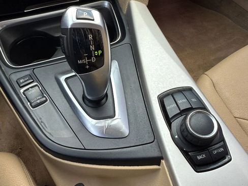 Used 2015 BMW 320i xDrive Sedan image 18