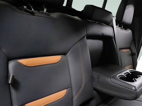 Used 2022 GMC Sierra 1500 AT4 w/ AT4 Premium Package image 27