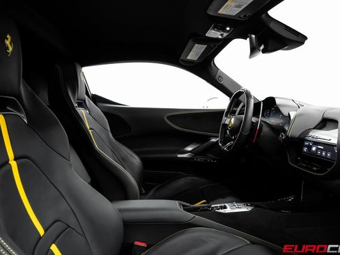 Used 2022 Ferrari SF90 Stradale AWD/4WD image 39