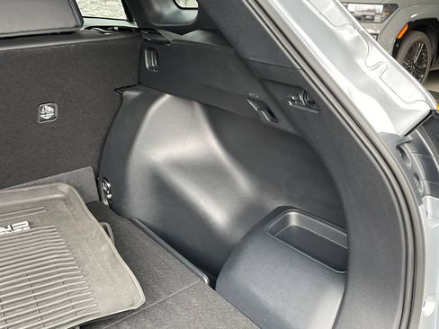 Used 2023 Toyota Corolla Cross XSE image 38