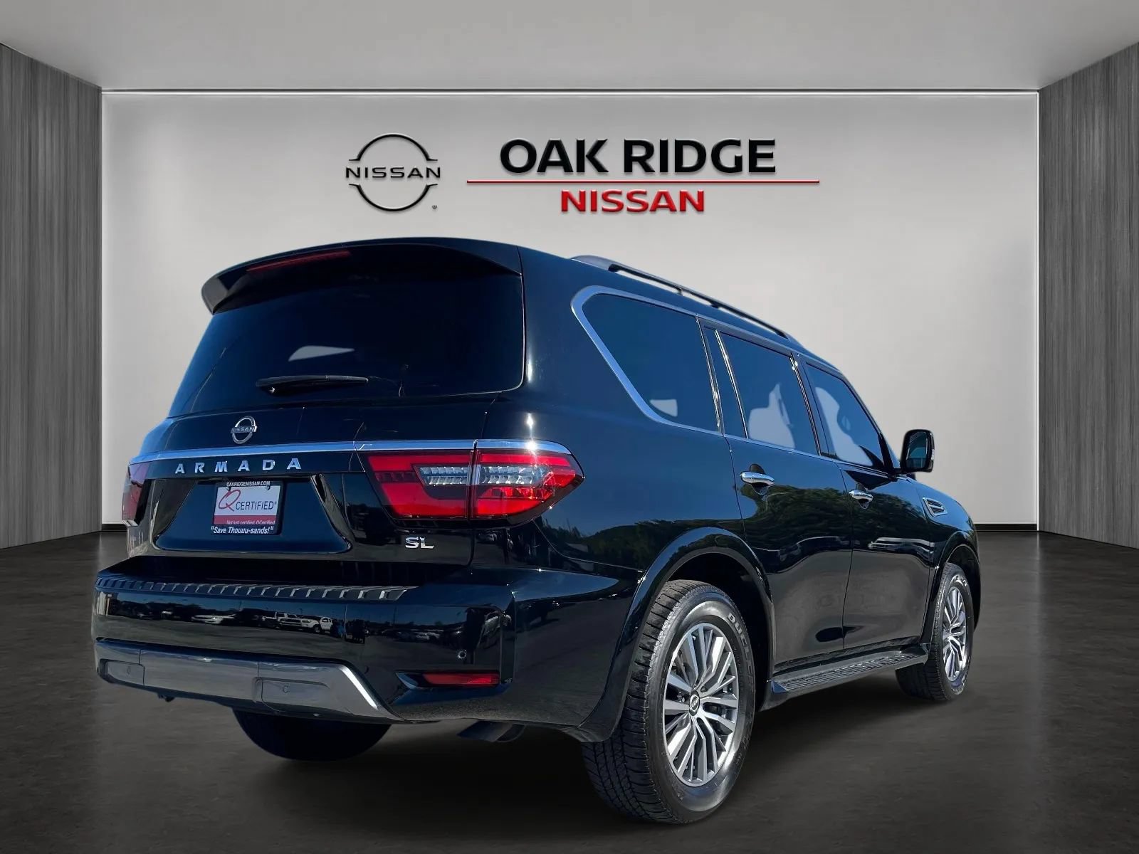 Used 2023 Nissan Armada SL w/ Cargo Package AWD/4WD image 3