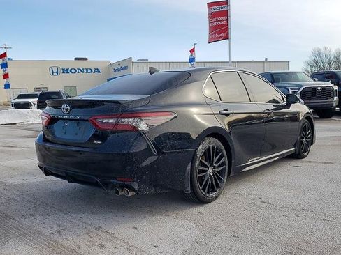 Used 2022 Toyota Camry XSE image 5