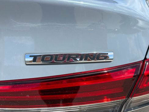 Certified 2024 Honda Civic Touring image 31