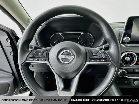 Certified 2025 Nissan Sentra SV FWD image 11